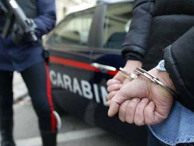 VILLA SAN GIOVANNI (REGGIO CALABRIA), trovati con 400 gr marijuana, arrestati