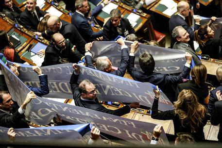 Legittima difesa: ok dalla Camera, ora passa al Senato. Salvini: "Diritto per le persone perbene"