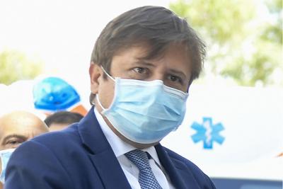 Sileri: "Italia rischia di fermarsi per troppe quarantene"