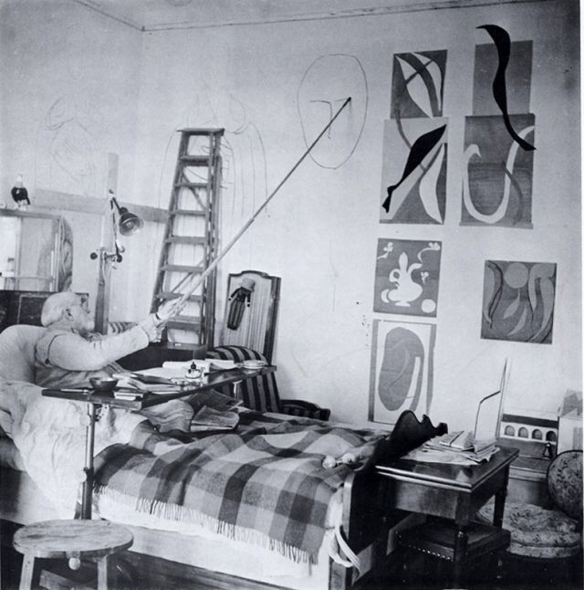 Matisse dipinge nel suo letto di ammalato