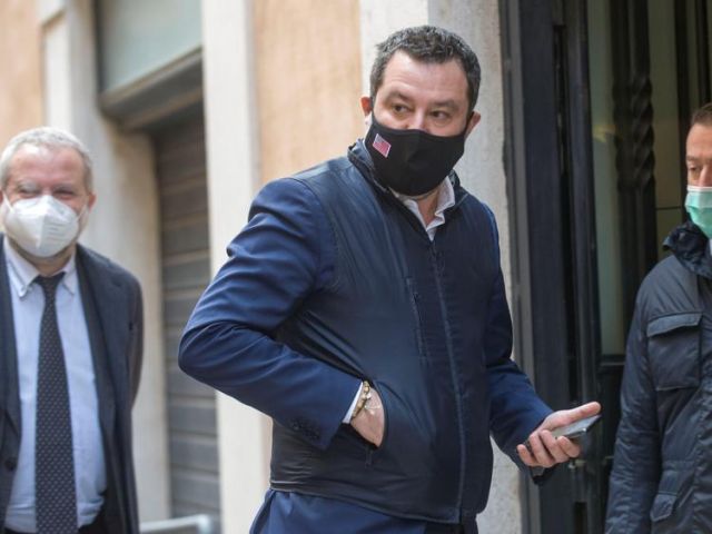 Post choc contro Salvini, accertamenti della Digos