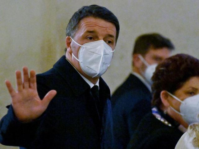 Governo, Renzi: "Io in squadra? Non sono della partita"