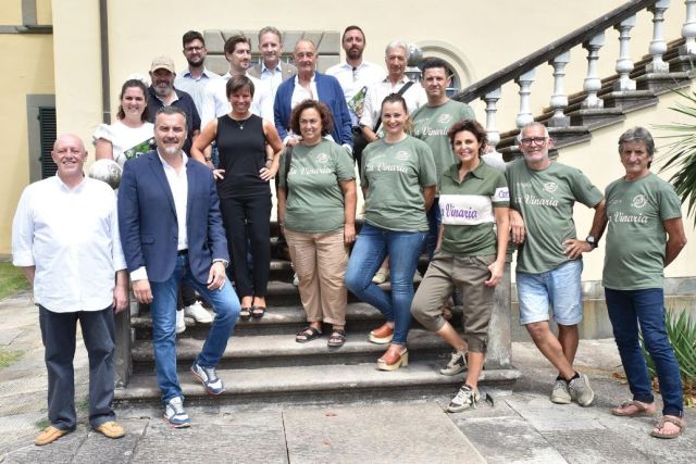 Tutto pronto per La Vinaria: la ciclostorica per la prima volta attraversa il centro storico di Lucca
