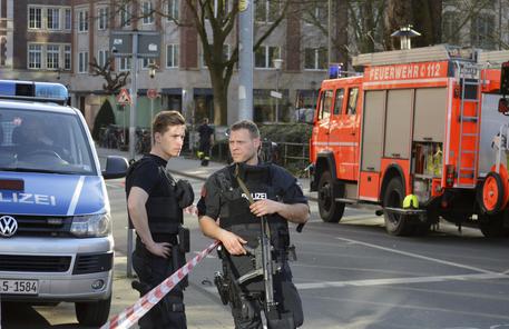 Germania: furgone sulla folla a Münster, 3 morti e 20 feriti. Suicida attentatore