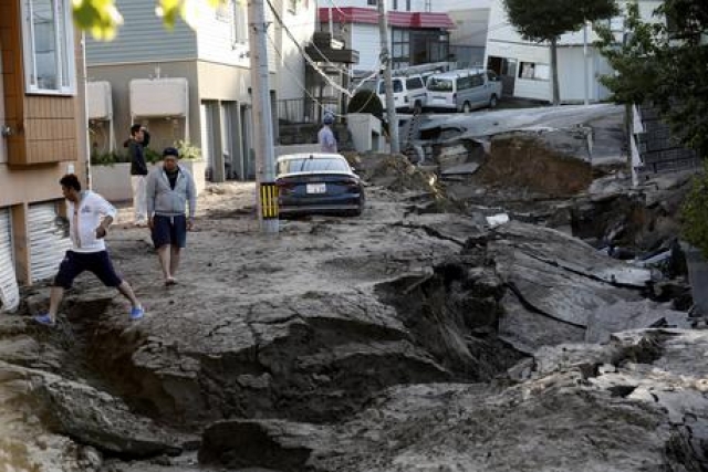 Giappone, bilancio sisma sale a 16 morti