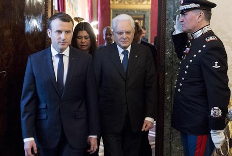 PARIGI, Macron elogia 'coraggio' di Mattarella