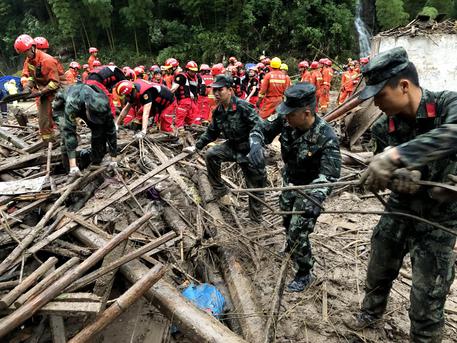 Tifone Lekima colpisce la Cina, 28 morti e circa 20 dispersi