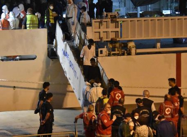 CATANIA, migranti: minori scesi da nave Diciotti
