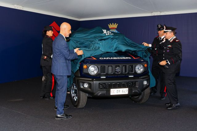 L’Arma dei Carabinieri sceglie Suzuki JIMNY e IGNIS