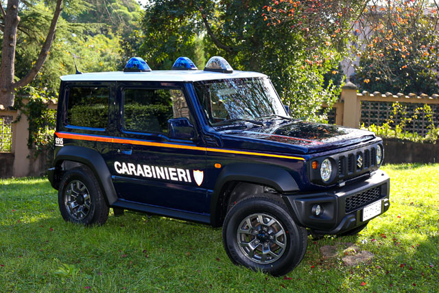 L’Arma dei Carabinieri sceglie Suzuki JIMNY e IGNIS