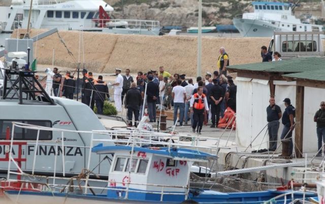 LAMPEDUSA (AGRIGENTO), migranti: naufragio, 13 i corpi recuperati