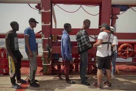 Migranti: assegnato porto Messina a Ocean Viking