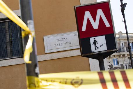 Rotta scala mobile, sequestro stazione metro Barberini. Chiusa anche metro Spagna