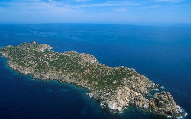 Sardegna, imprenditore romano si compra l’isola di Serpentara: ''Mi sono innamorato''
