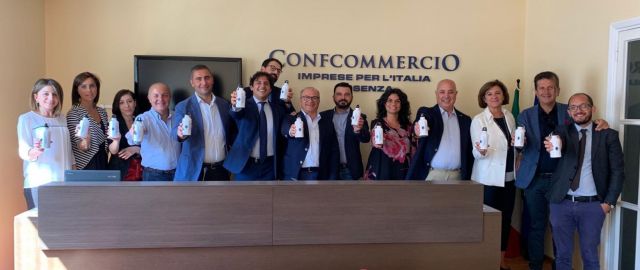 Confcommercio Cosenza aderisce al progetto Plastic Free