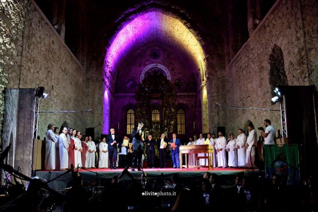 San Giovanni in Fiore, straordinario successo per la prima dell’opera in musica ''L’annuncio è una scintilla''
