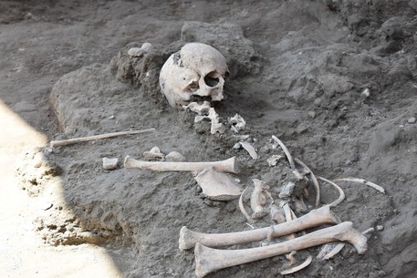 Pompei, trovato lo scheletro di un bimbo in scavi