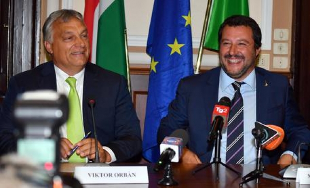 Migranti, Salvini difende Orban: 'Presto governeremo l'Europa insieme'