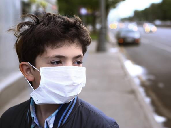 SALUTE. Nove bambini su dieci respirano aria inquinata: Italia tra i Paesi peggiori