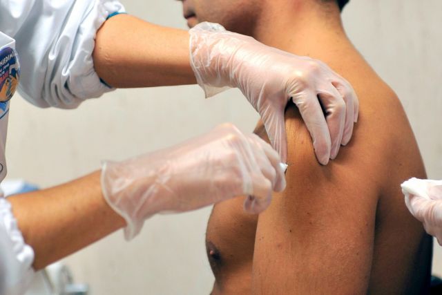 Vaccini: militare prende epatite, condannato il ministero della Salute