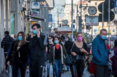 Mascherine, istruzioni per l'uso: ecco gli errori da evitare