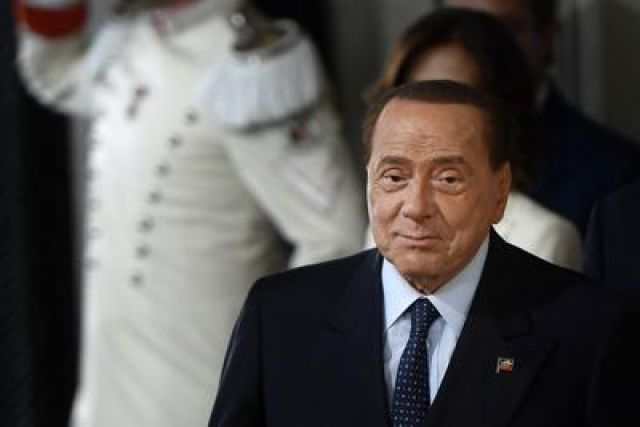 Berlusconi: "Rinunciare a Mes? Idea stravagante"