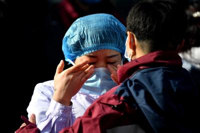 Virologa cinese fuggita in Usa: "Il virus è artificiale"