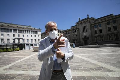 Covid, Crisanti: "Discoteche chiuse? Giusto, favoriscono contagi"