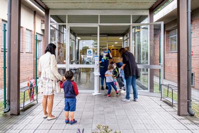 Scuola, insegnante positivo a Gorizia: chiusa scuola materna