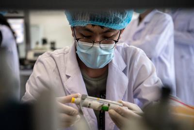 Covid, "in Cina prime dosi vaccino a novembre"