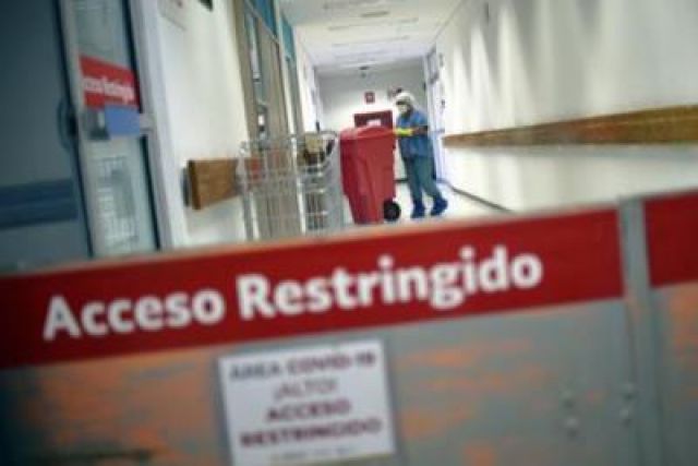 Sfiorati i 37mila morti per complicanze causate dal coronavirus in Messico, dove sono 36.906 le persone che hanno perso la vita dopo aver contratto le infezioni. Lo hanno riferito le autorità sanitarie messicane, aggiornando a 317.635 il numero dei contagi confermati, 6.149 in più rispetto a ieri. Sono invece 579 le persone positive che hanno perso la vita nelle ultime 24 ore, come riporta il quotidiano 'El Universal'. 