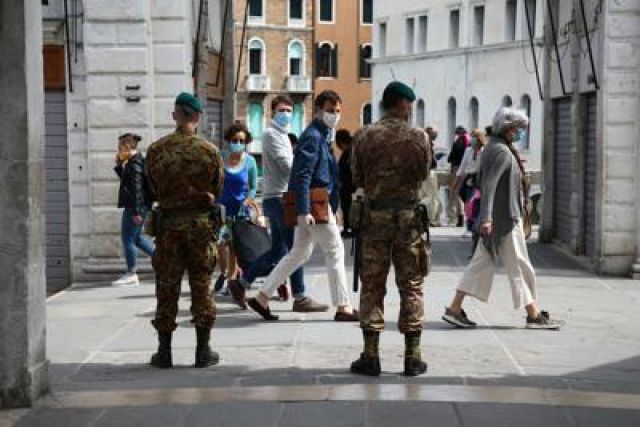Covid Italia, le 4 regioni oggi a rischio lockdown