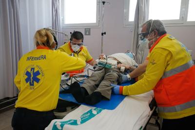 Coronavirus, in Spagna calano decessi