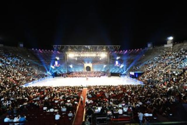 Cade limite mille spettatori per l'Arena di Verona