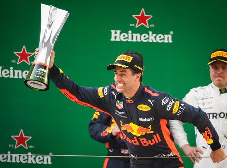 F1: Ricciardo vince Gp Cina, terzo posto Raikkonen