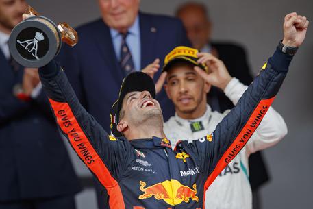 F1: Ricciardo domina Gp Monaco, Vettel gli rimane in scia