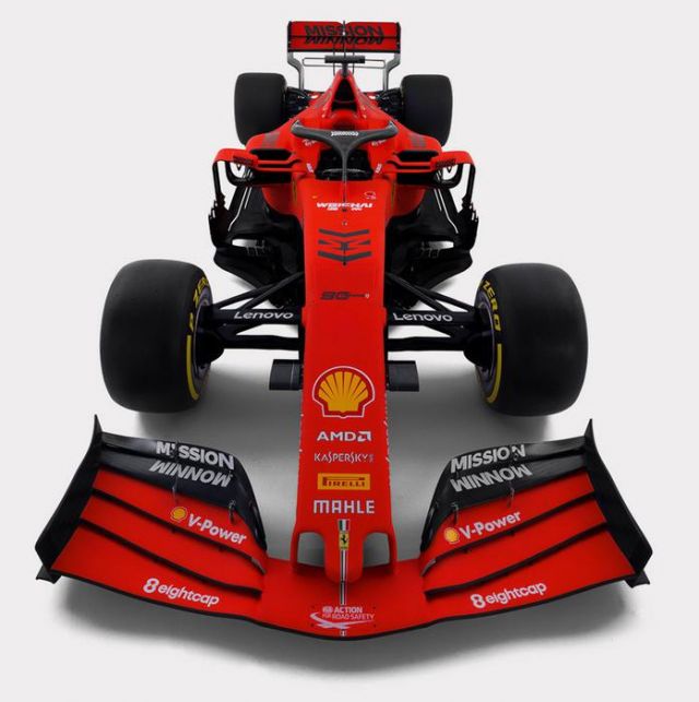 Formula 1, nuova Ferrari SF90: la nuova vettura della stagione
