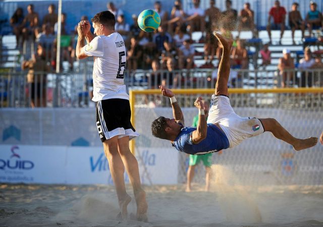 Euro Beach Soccer League: ok Italia, 5-4 alla Germania Euro Beach Soccer League: ok Italia, 5-4 alla Germania
