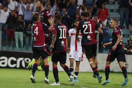 Calcio Serie A: Cagliari-Genoa 3-1