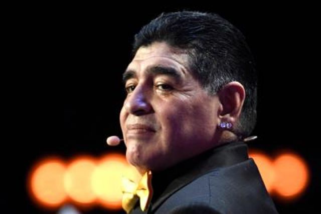 "E' morto Maradona", l'annuncio del Clarin
